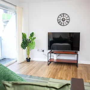Apartment 2 Bed - Leeds Centre - For Relocators, Professionals, Leeds (West Yorkshire)